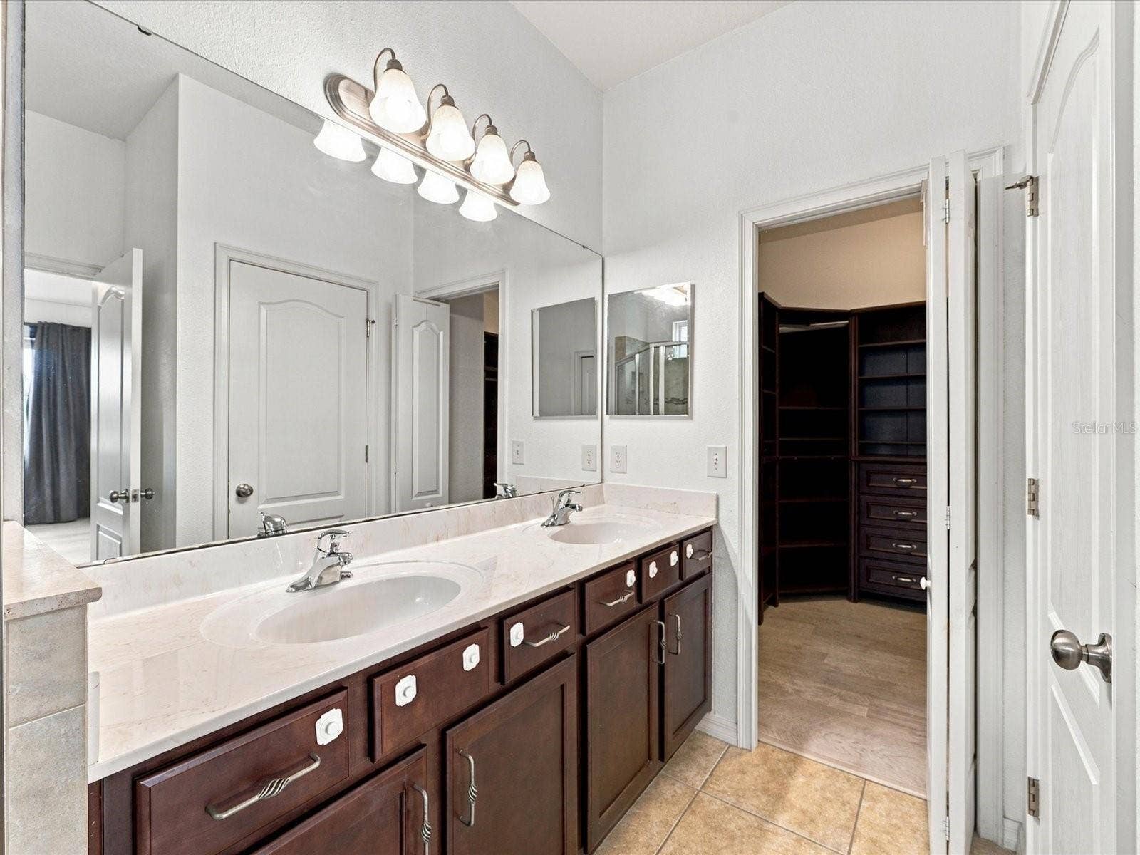 2191 ONTARIO WAY, Lakeland, FL 33805 2191 ONTARIO WAY, Lakeland, FL 33805