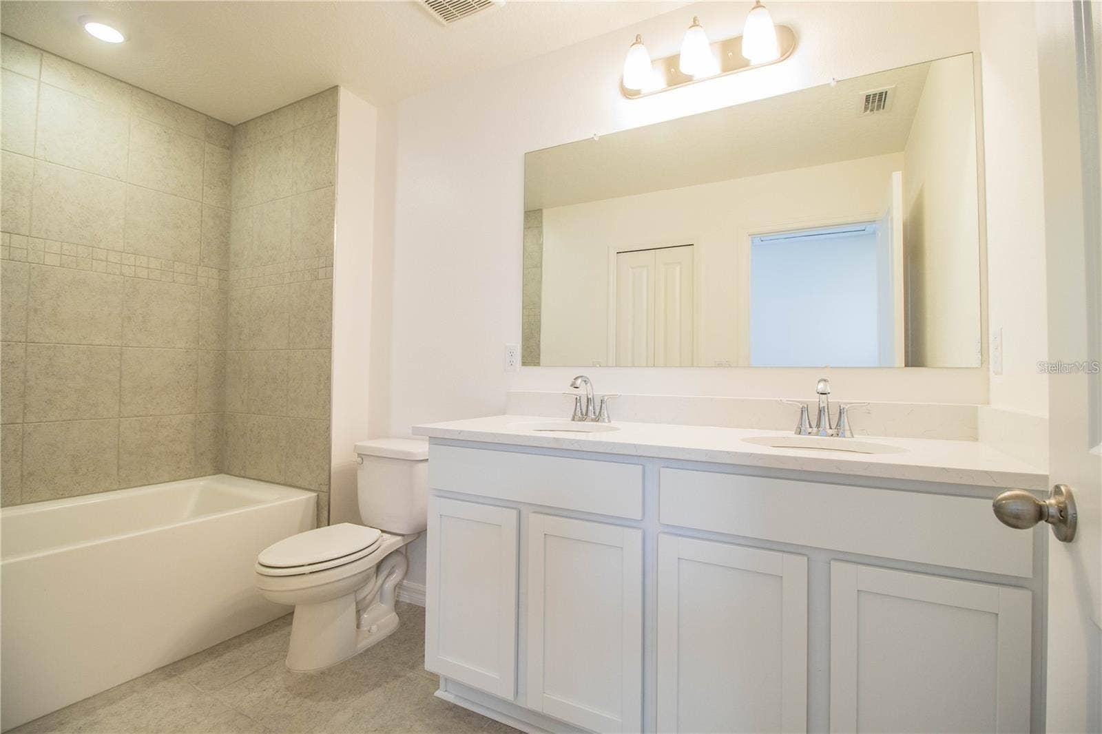 3835 ACADEMIA AVENUE, Lakeland, FL 33803