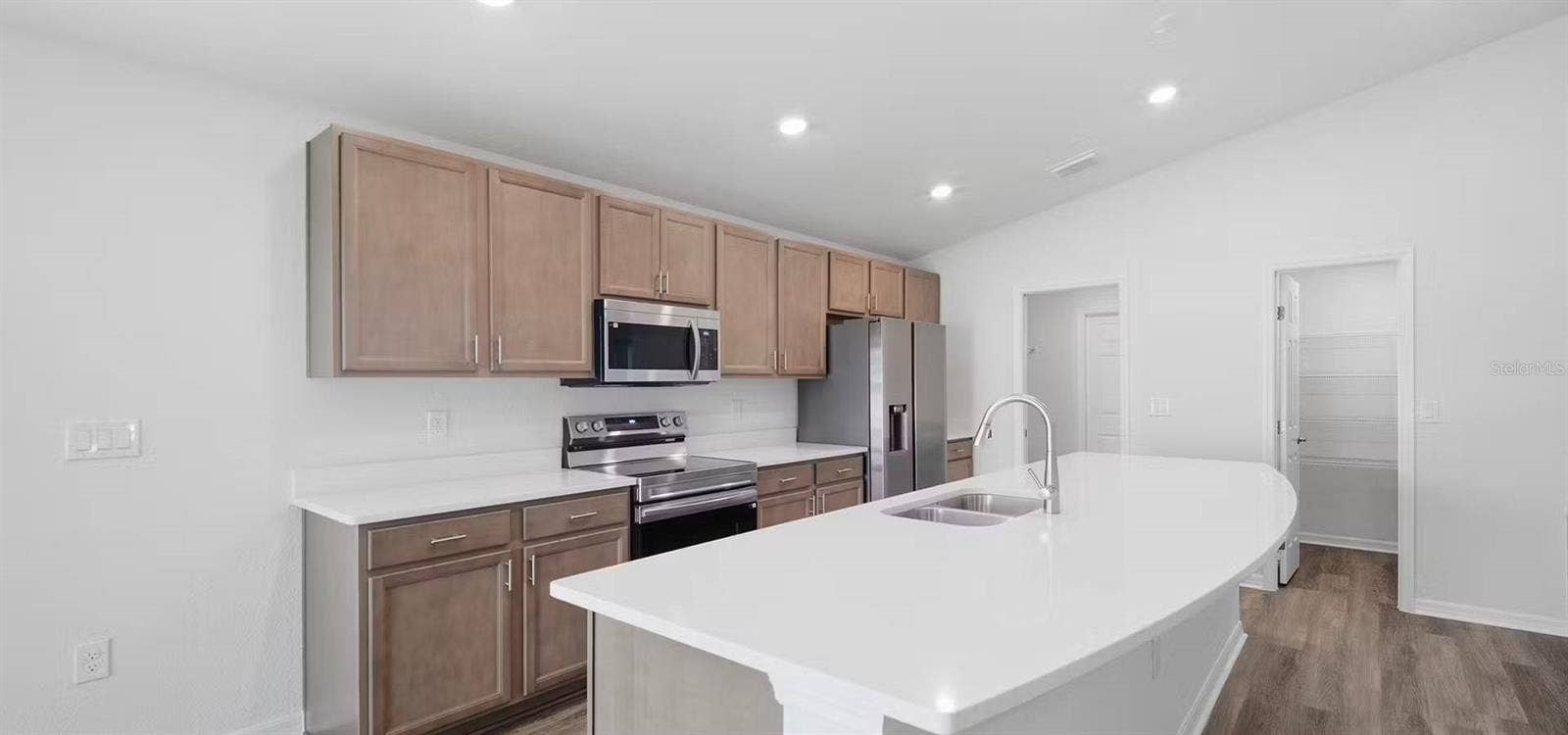 4586 RIVER BIRCH BEND, Lakeland, FL 33811 4586 RIVER BIRCH BEND, Lakeland, FL 33811