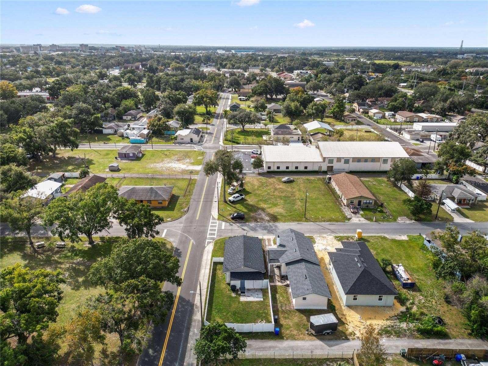 629 W 6TH STREET, Lakeland, FL 33805 629 W 6TH STREET, Lakeland, FL 33805