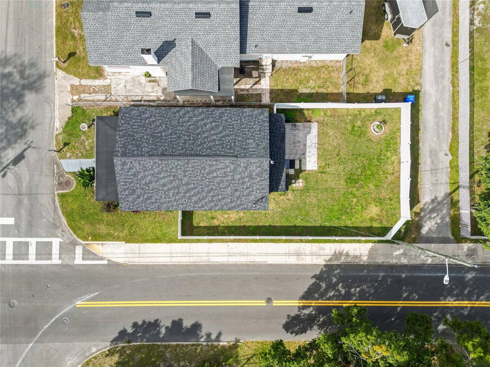 629 W 6TH STREET, Lakeland, FL 33805 629 W 6TH STREET, Lakeland, FL 33805