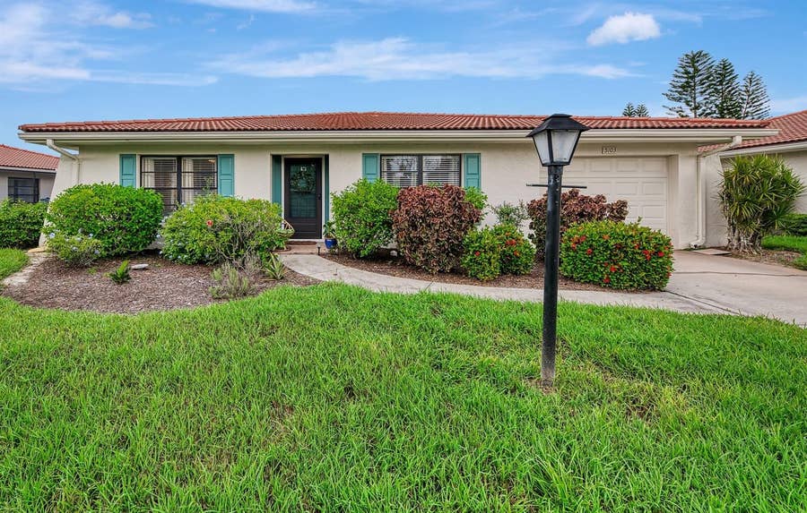Property photo for 5103 GREENCROFT ROAD, Sarasota, FL