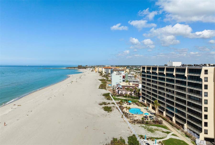Property photo for 840 THE ESPLANADE N, #104, Venice, FL