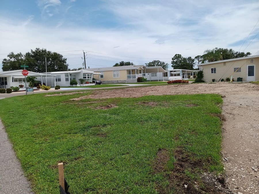 Property photo for 825 CAREFREE, Venice, FL