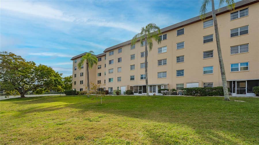 Property photo for 3845 LAKE BAYSHORE DRIVE, #F103, Bradenton, FL