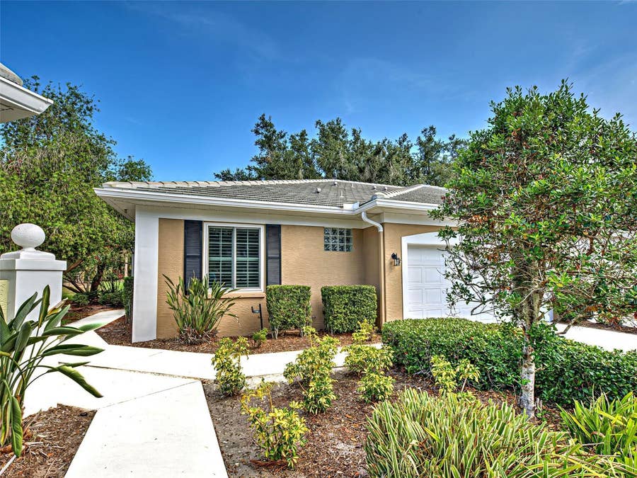 Property photo for 912 BARCLAY COURT, Venice, FL