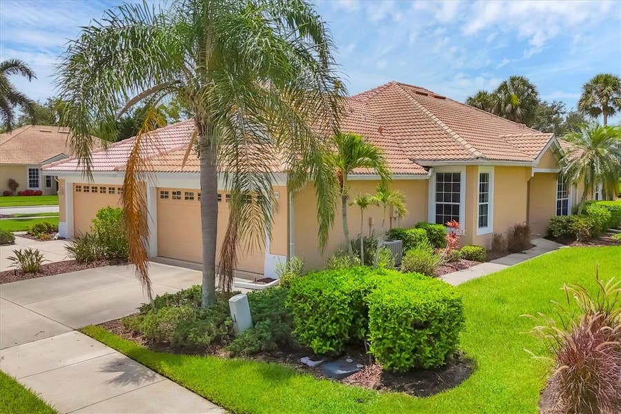 Property photo for 4841 WHISPERING OAKS DRIVE, North Port, FL