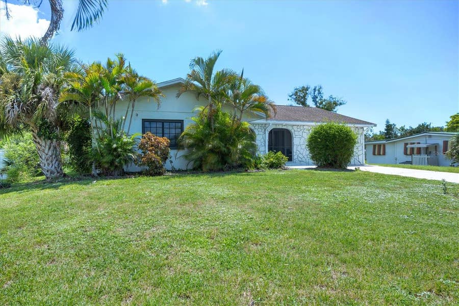 Property photo for 879 E 2ND STREET, Englewood, FL