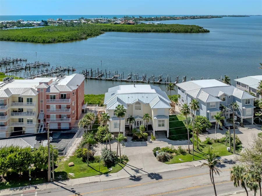 Property photo for 1400 BEACH ROAD, #3, Englewood, FL