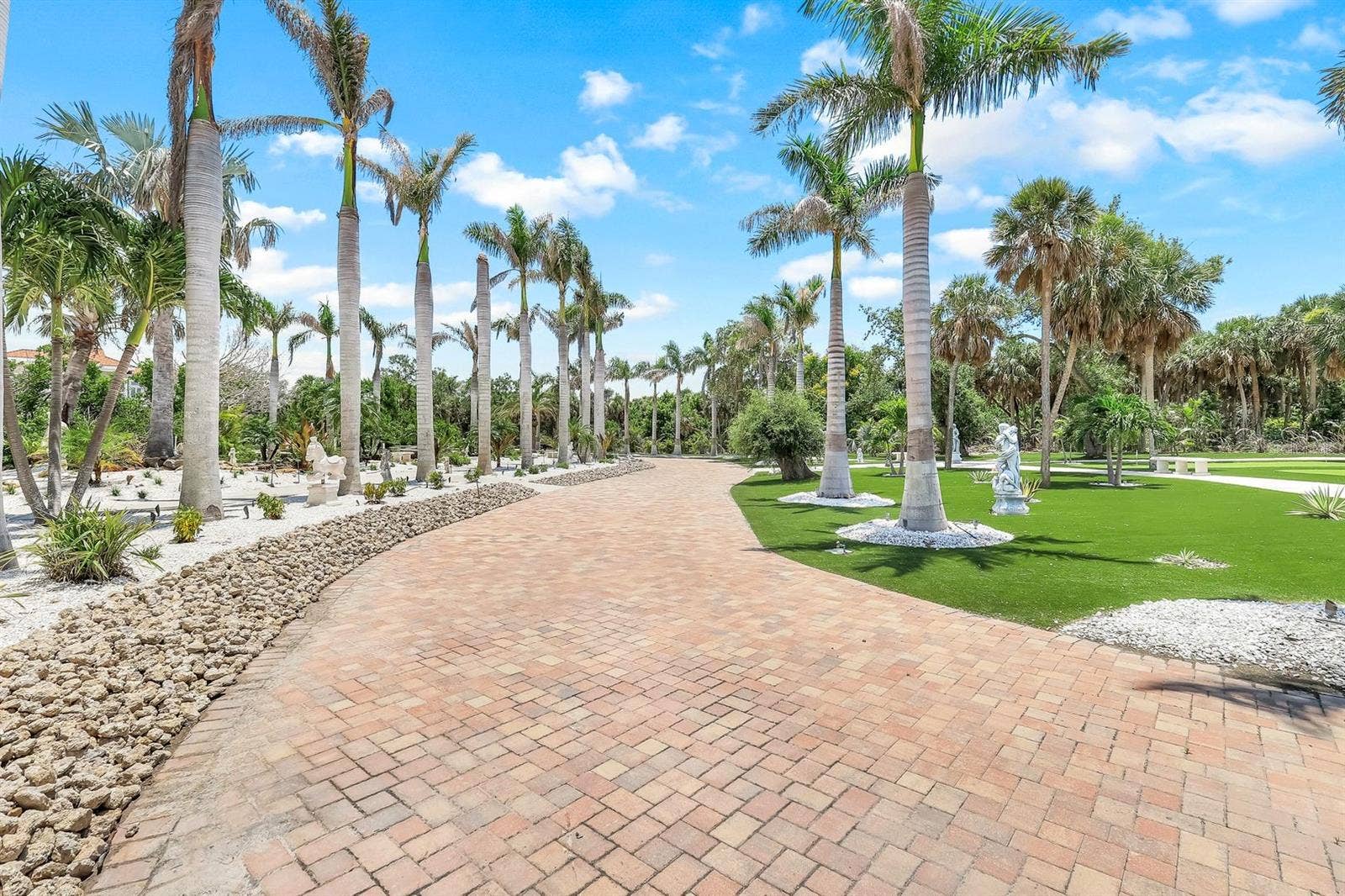 7159 MANASOTA KEY ROAD, Englewood, FL 34223 Driveway entrance