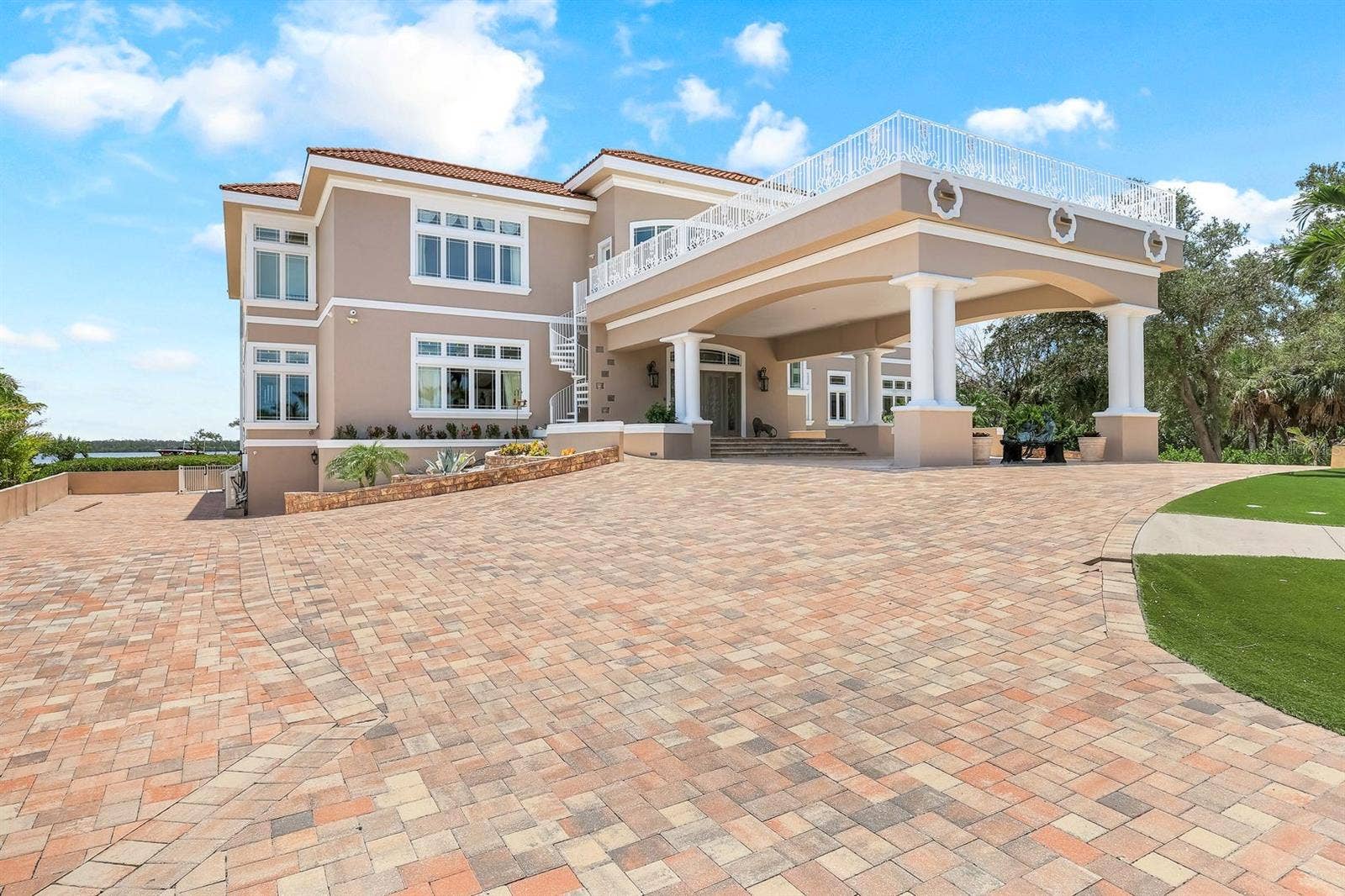 7159 MANASOTA KEY ROAD, Englewood, FL 34223 Front view from driveway