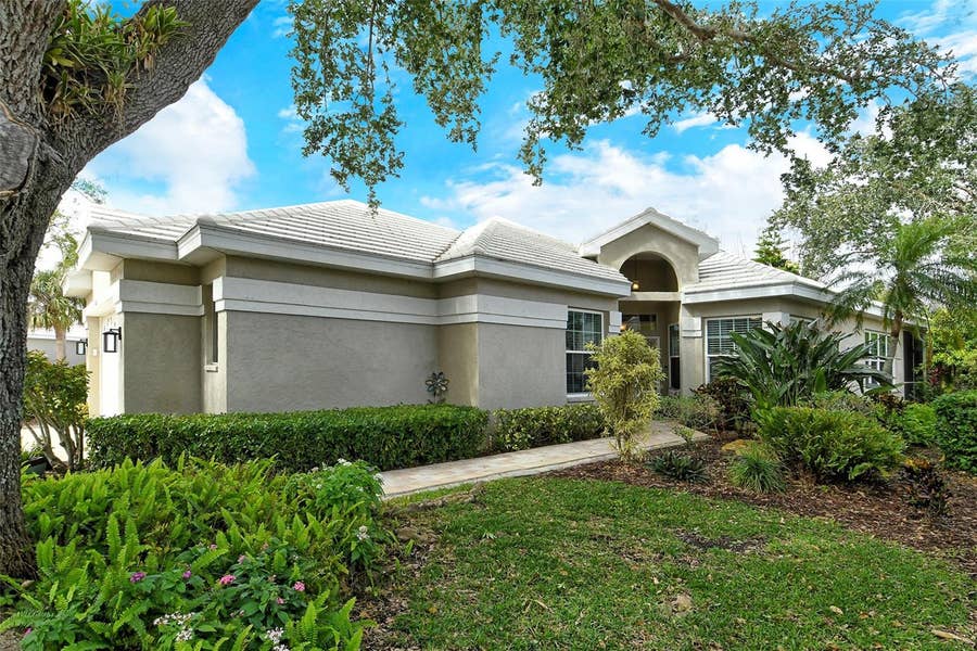 Property photo for 560 FALLBROOK DRIVE, Venice, FL