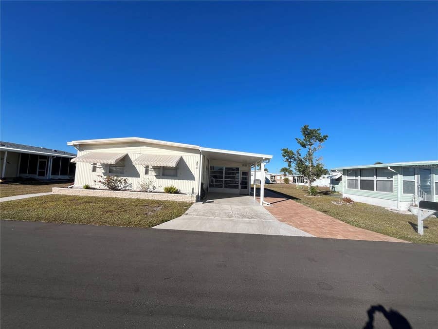 Property photo for 824 CERVINA DRIVE, Venice, FL