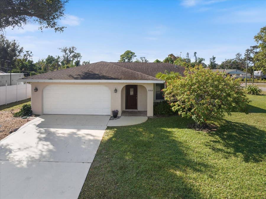 Property photo for 3568 ROSLYN ROAD, Venice, FL