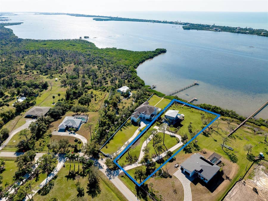 Property photo for 1089 BAYSHORE DRIVE, Englewood, FL