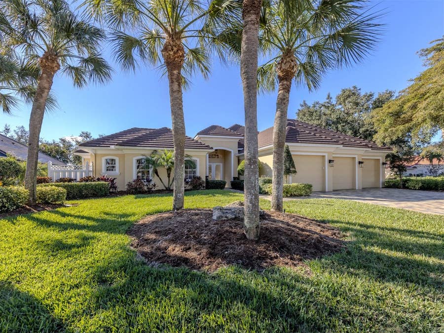 Property photo for 300 STONE BRIAR CREEK DRIVE, Venice, FL