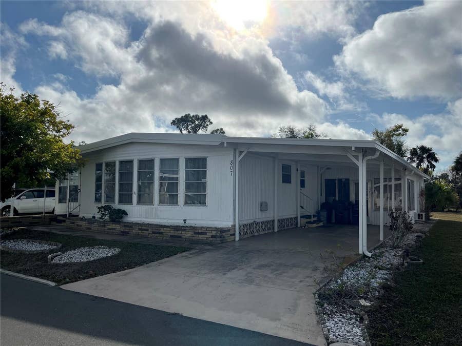 Property photo for 807 JOLANDA CIRCLE, Venice, FL