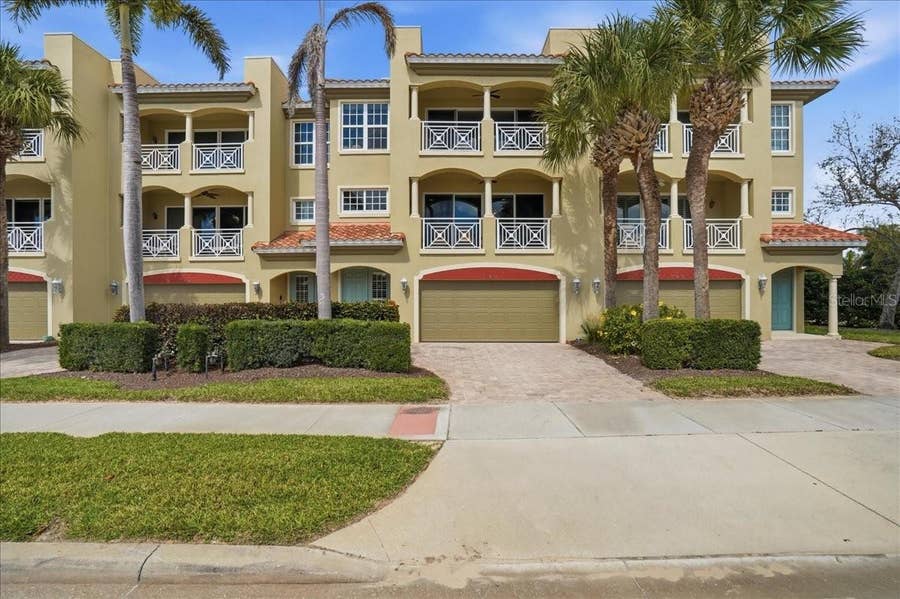 Property photo for 702 GRANADA AVENUE, #7, Venice, FL