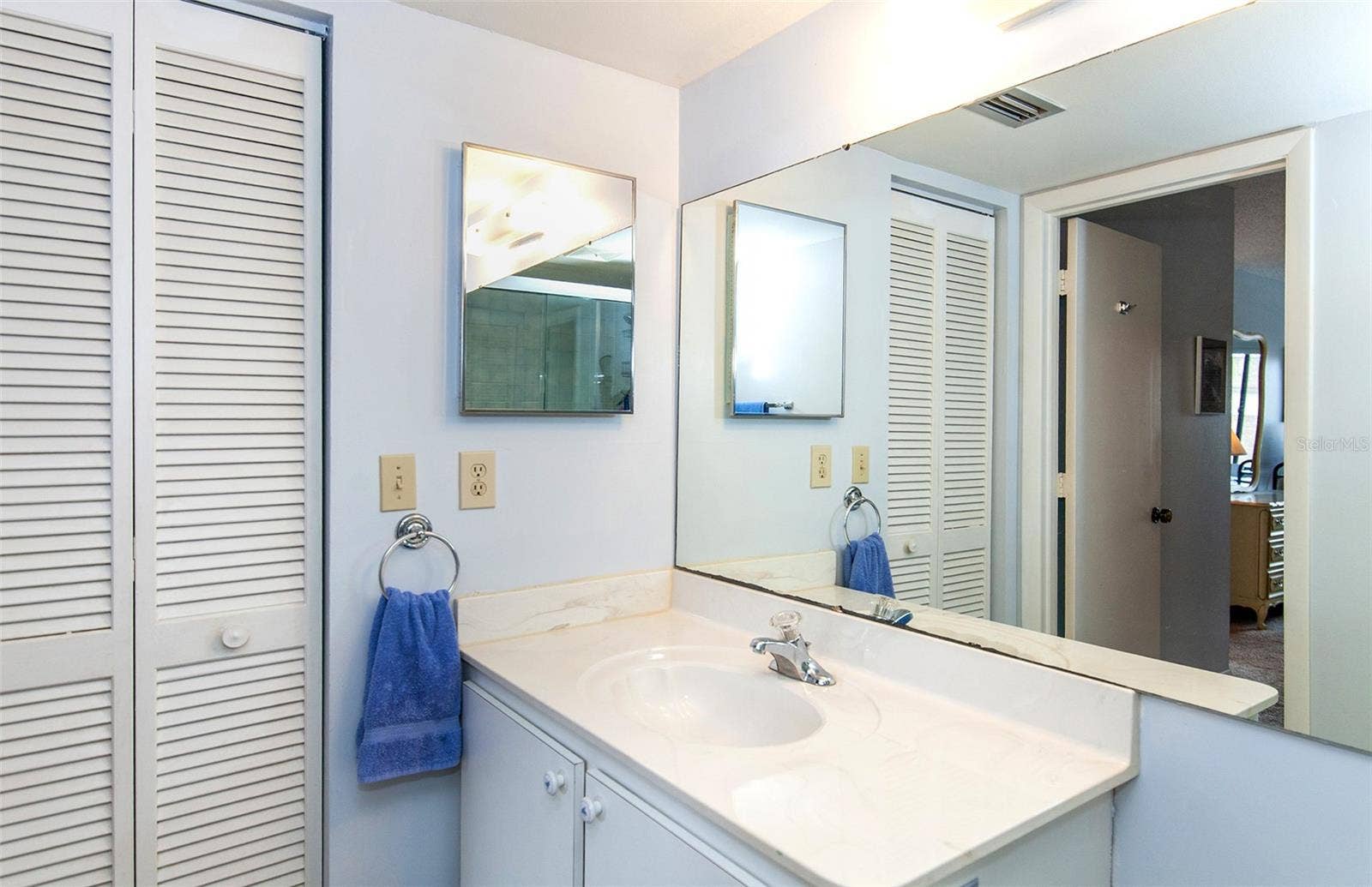 862 BIRD BAY WAY, #194, Venice, FL 34285 Master Bath