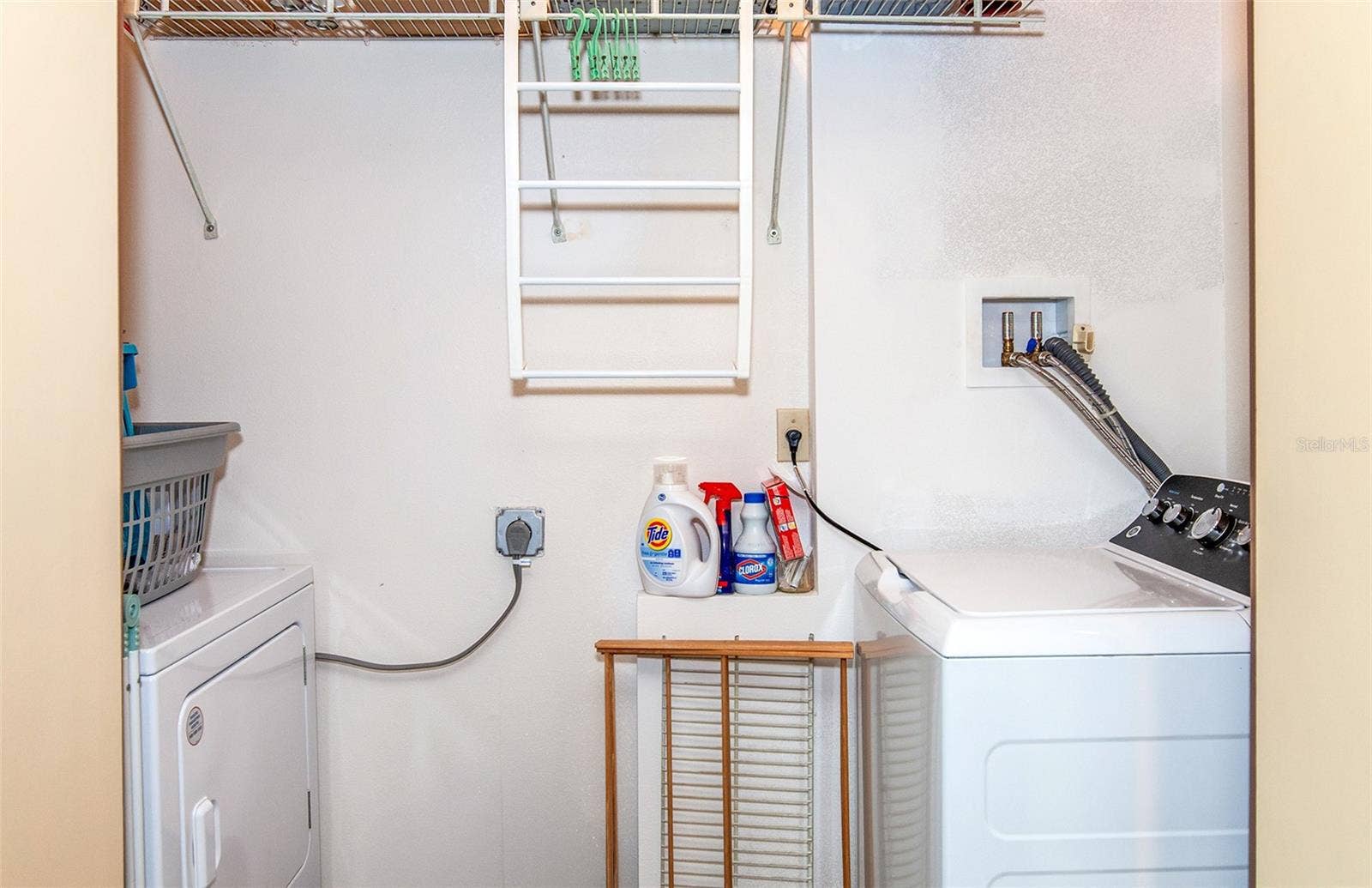 862 BIRD BAY WAY, #194, Venice, FL 34285 Laundry Room