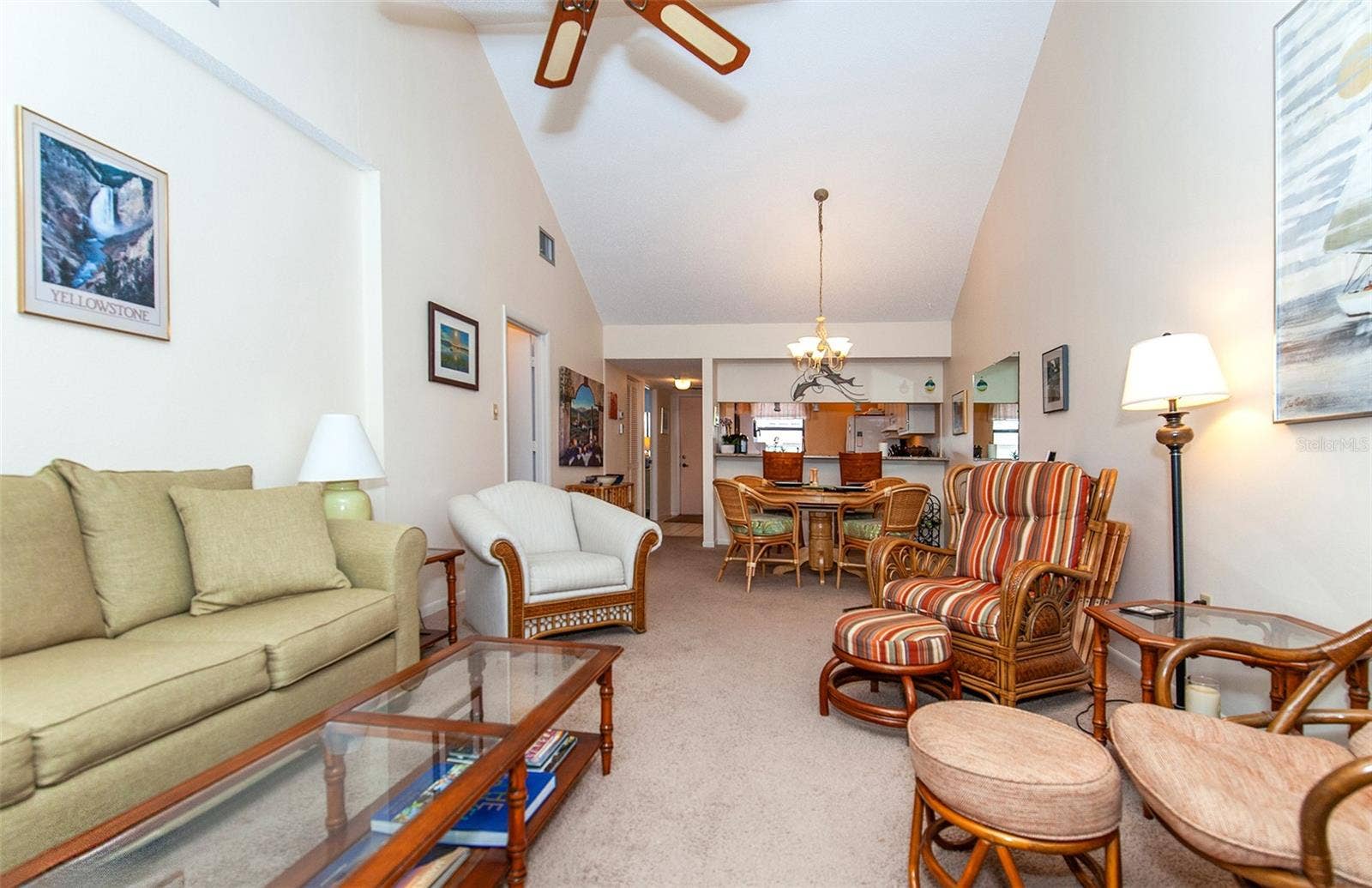862 BIRD BAY WAY, #194, Venice, FL 34285 Living Room