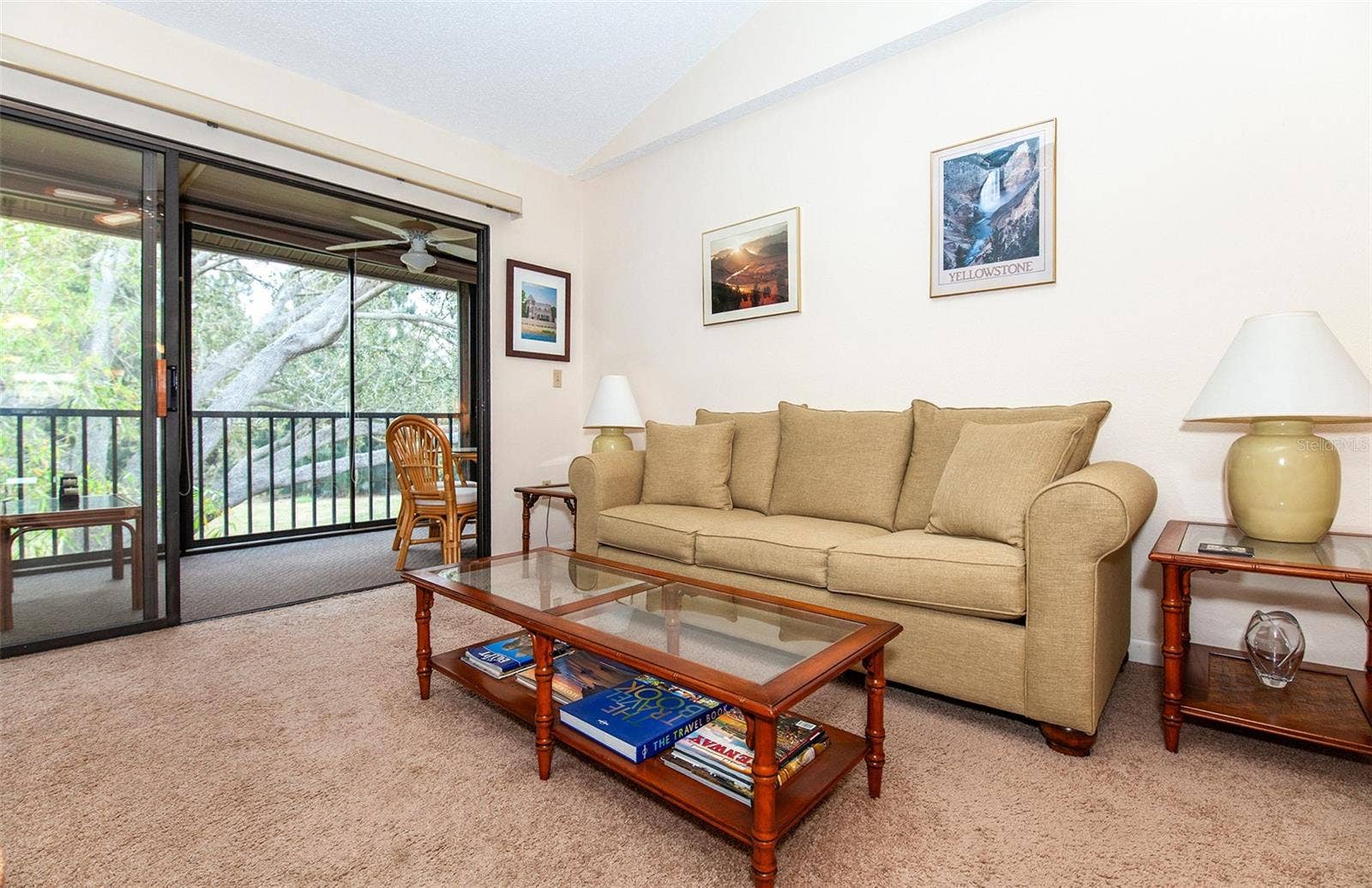 862 BIRD BAY WAY, #194, Venice, FL 34285 Living Room