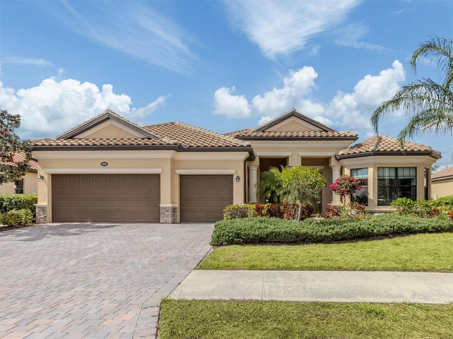 Property photo for 20925 LOGGIA COURT, Venice, FL