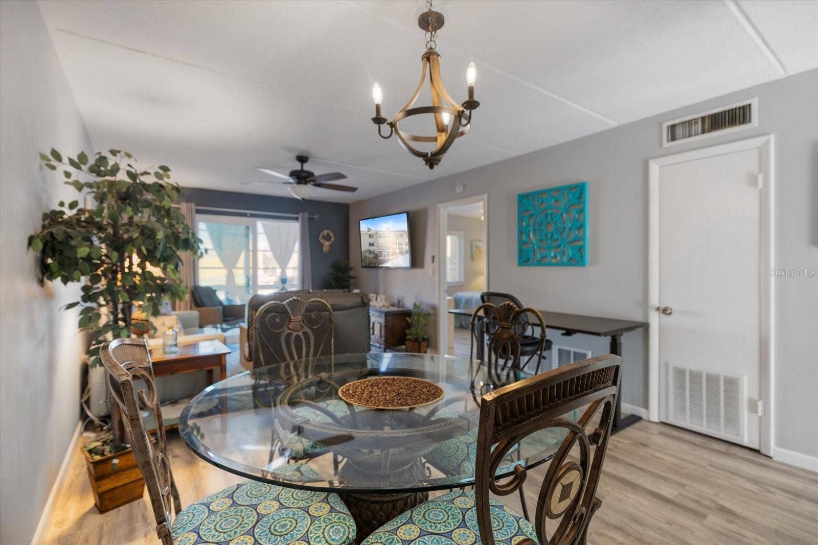 708 TAMIAMI TRAIL S, #209, Venice, FL 34285 708 TAMIAMI TRAIL S, #209, Venice, FL 34285