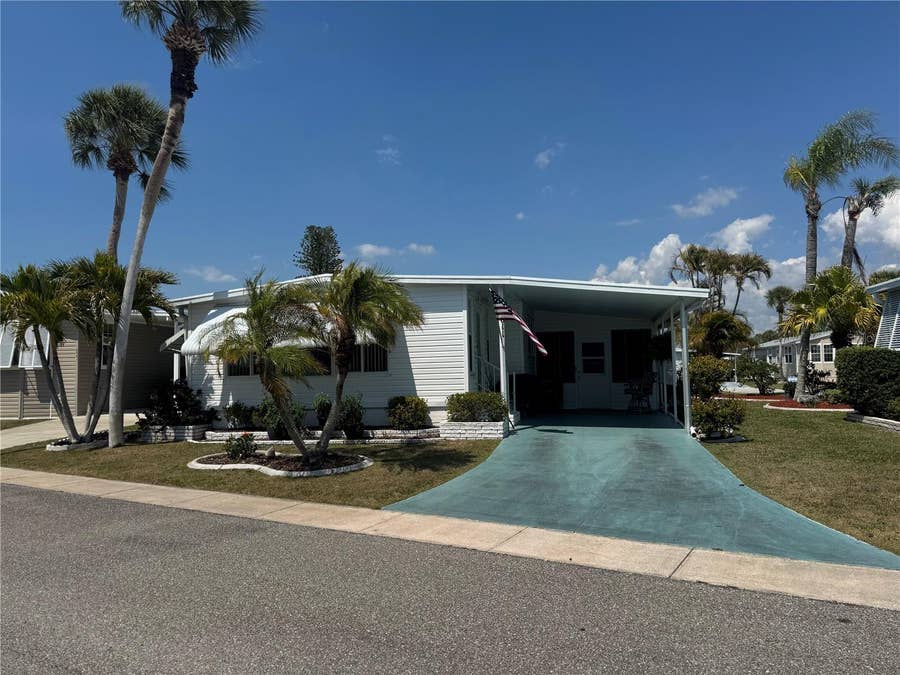 Property photo for 611 IRIS DRIVE, Venice, FL