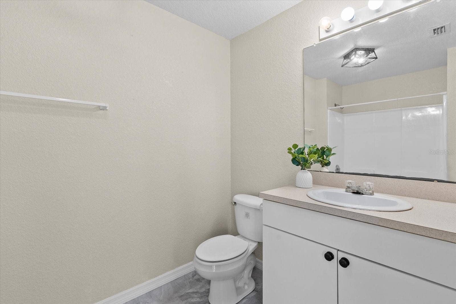 2600 CHARLENE STREET, Punta Gorda, FL 33950 Primary bathroom with shower/tub combination