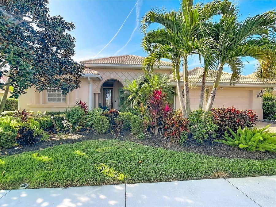 Property photo for 114 RIMINI WAY, North Venice, FL