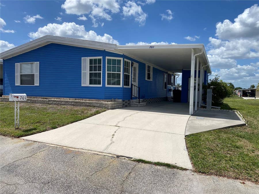Property photo for 701 RIVERVIEW CIRCLE, North Port, FL