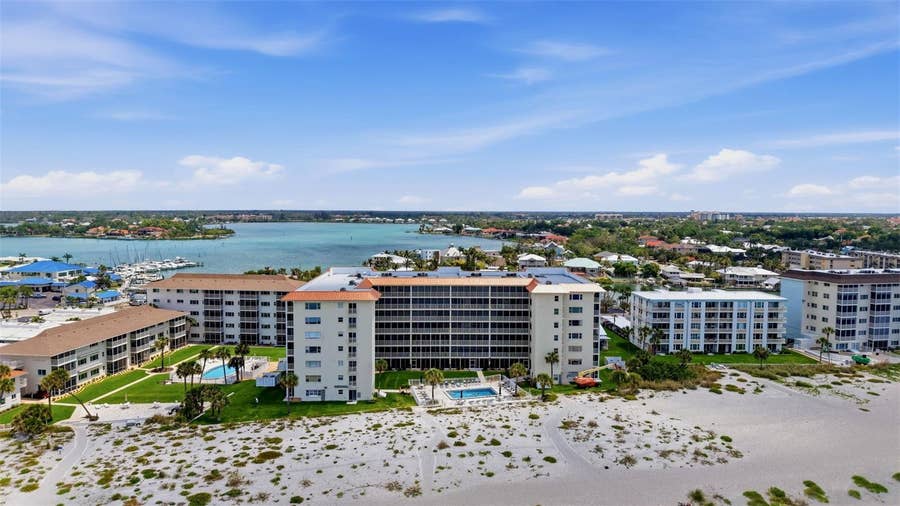 Property photo for 1150 TARPON CENTER DRIVE, #304, Venice, FL