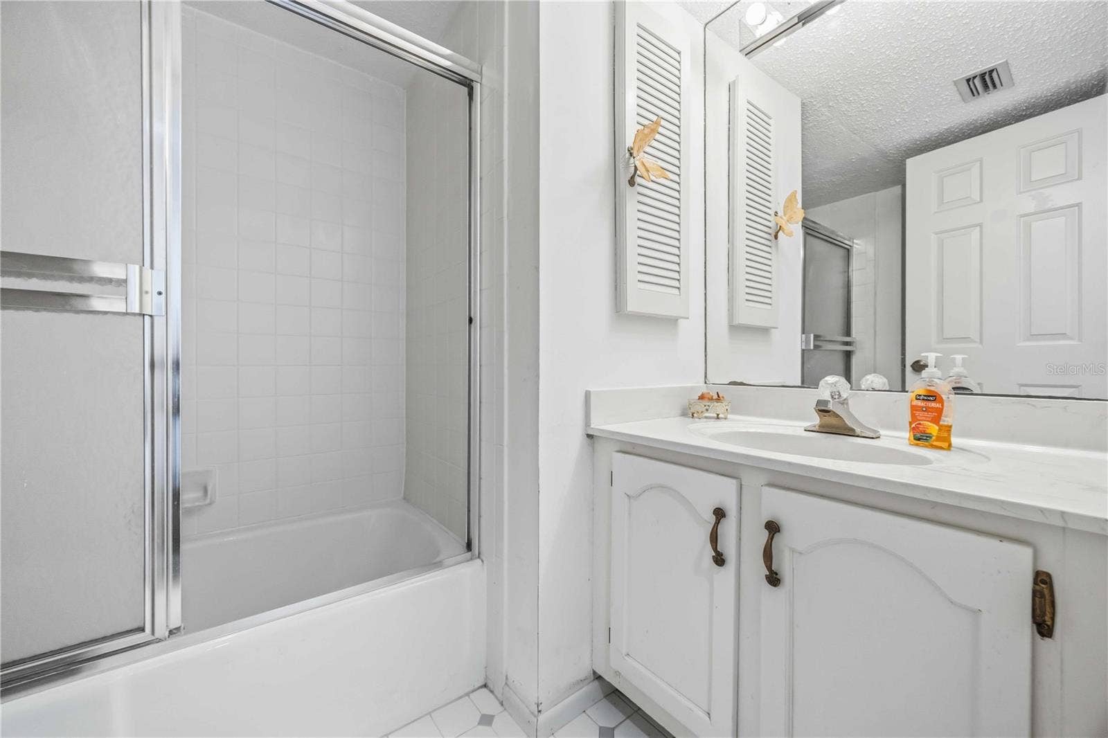 25188 MARION AVENUE, #D308, Punta Gorda, FL 33950 Guest Bath