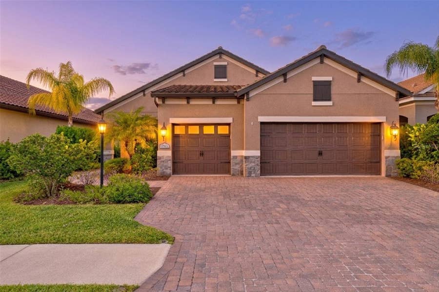 Property photo for 11876 HUNTERS CREEK ROAD, Venice, FL
