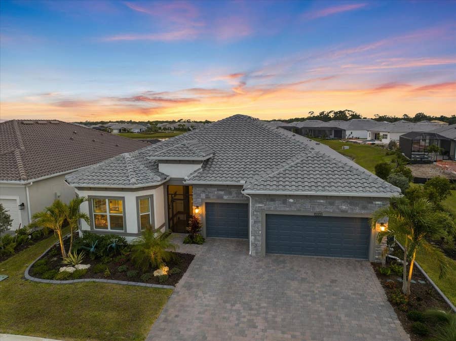 Property photo for 10333 BLUE RUNNER DRIVE, Englewood, FL