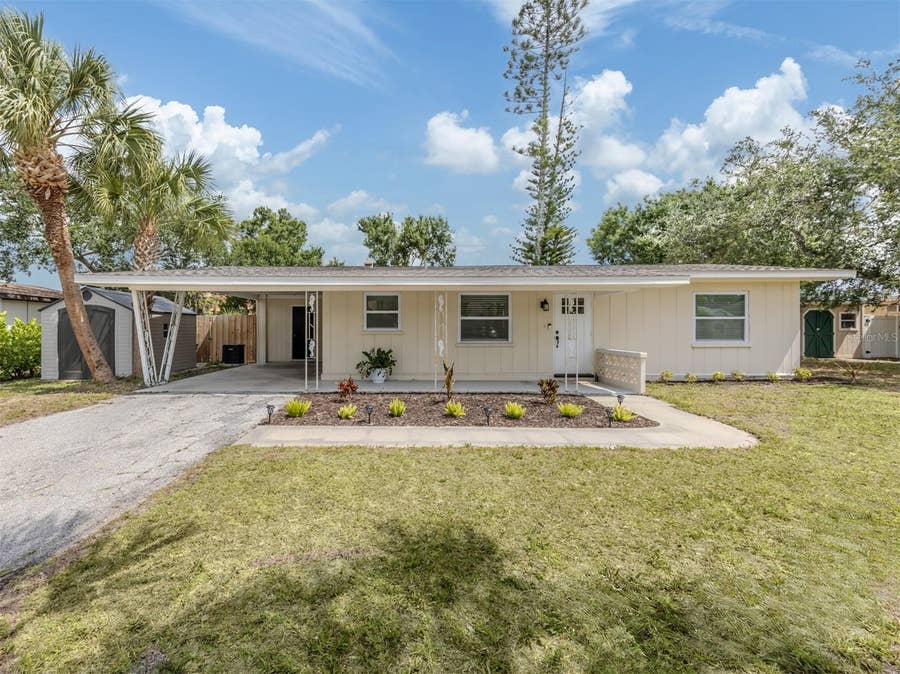 Property photo for 929 CYPRESS AVENUE, Venice, FL