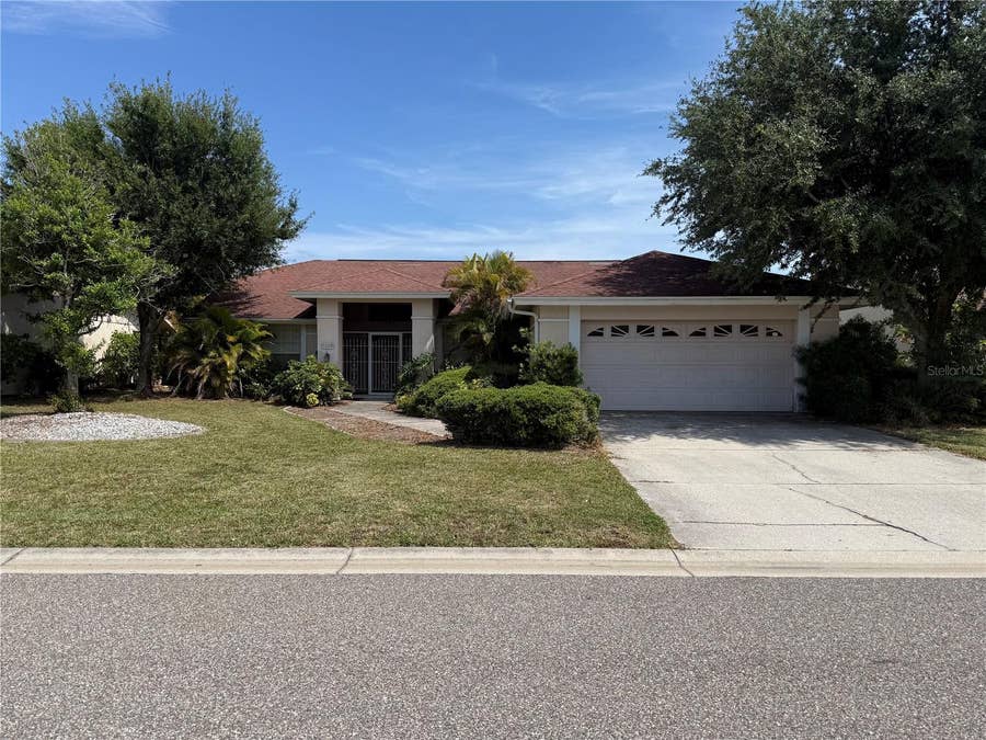 Property photo for 5008 SOUTHERN PINE CIRCLE, Venice, FL
