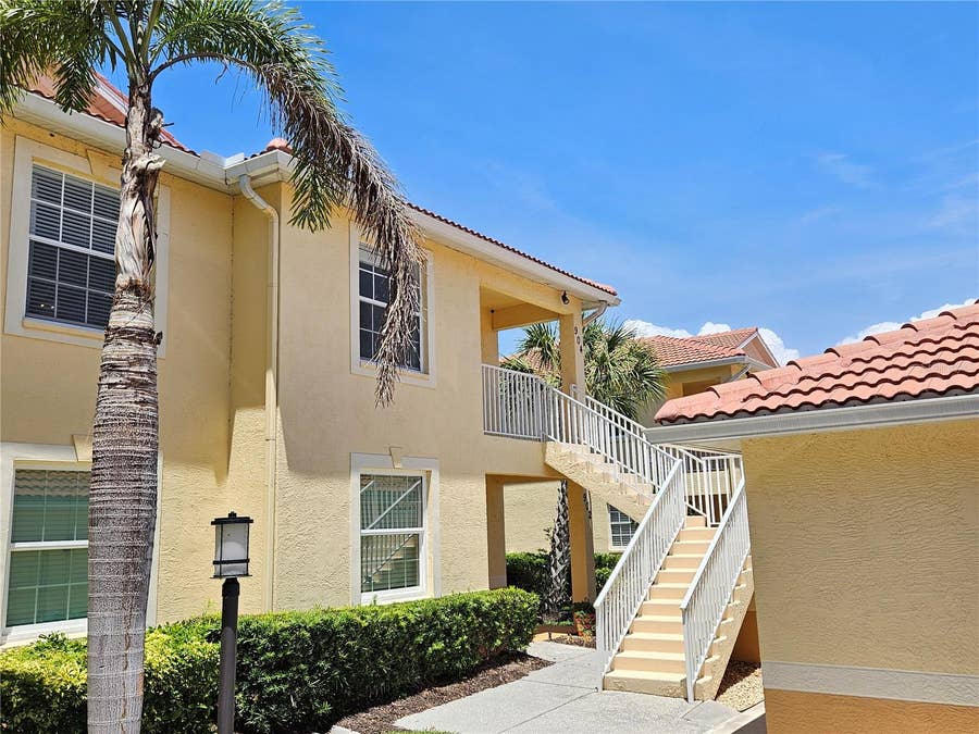 Property photo for 904 CASA DEL LAGO WAY, #904, Venice, FL