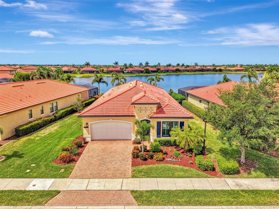 Property photo for 23762 WAVERLY CIRCLE, Venice, FL