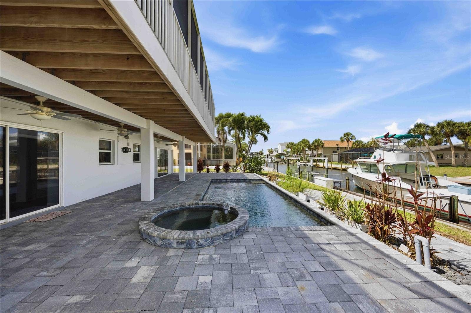 10460 MARION STREET, Englewood, FL 34224 Heated Saltwater Pool and Spa