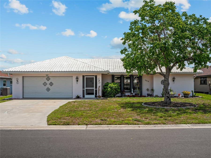 Property photo for 1619 E CYPRESS POINT DRIVE, Venice, FL