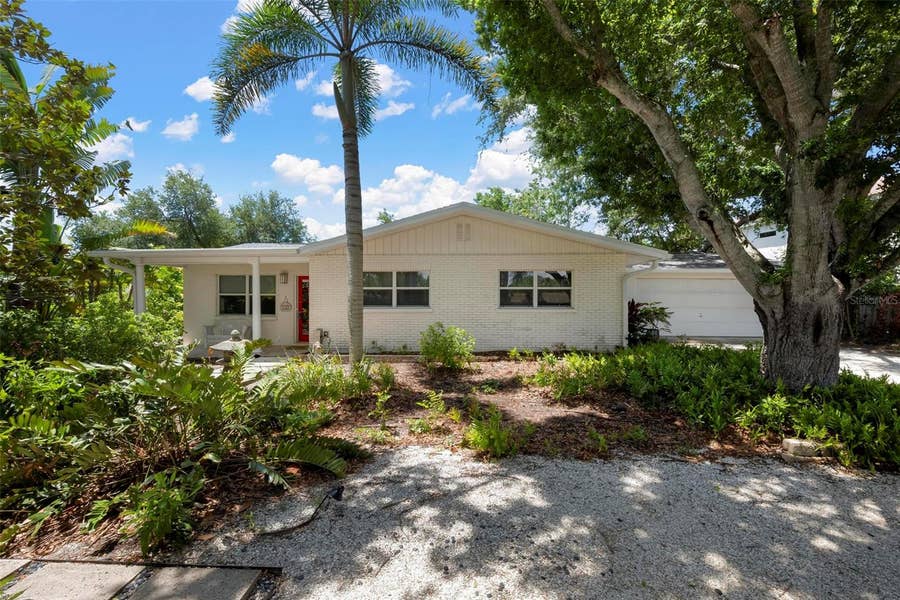 Property photo for 417 BAYCREST DRIVE, Venice, FL