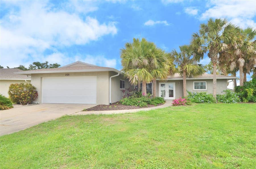 Property photo for 2321 SANDLEWOOD DRIVE, Venice, FL