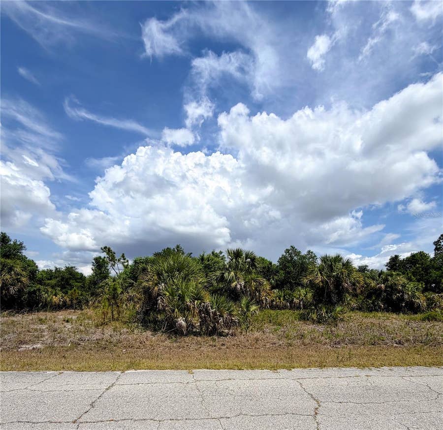 Property photo for LONDON CIRCLE, North Port, FL