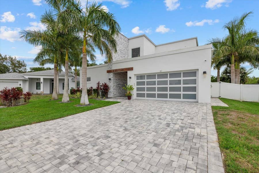 Property photo for 811 30TH COURT E, Bradenton, FL