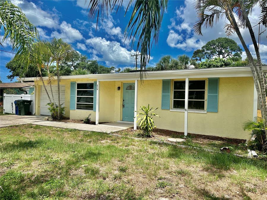 Property photo for 270 W SEMINOLE DRIVE, Venice, FL