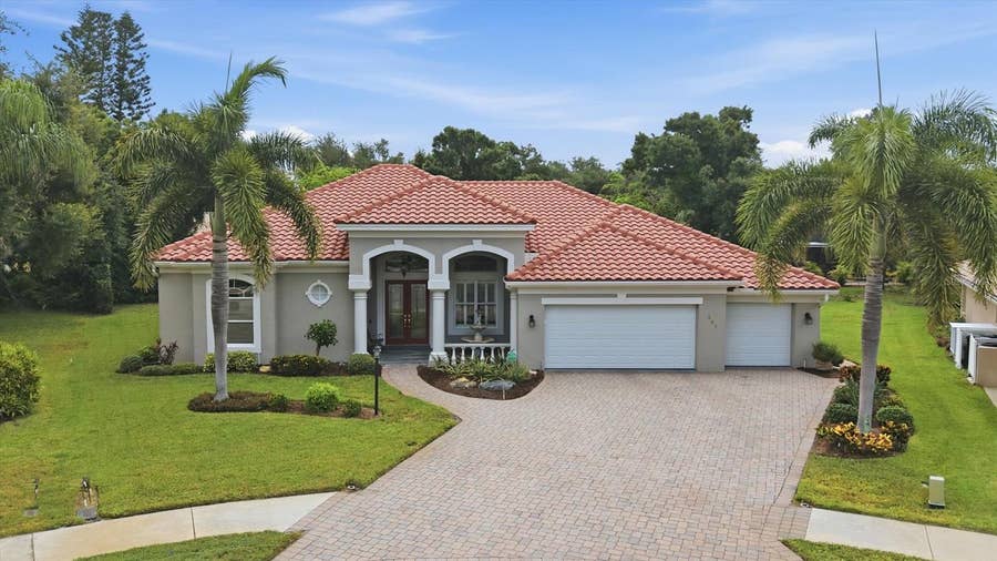 Property photo for 597 ASTON WOODS COURT, Venice, FL
