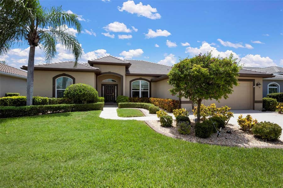Property photo for 1139 KITTIWAKE DRIVE, Venice, FL