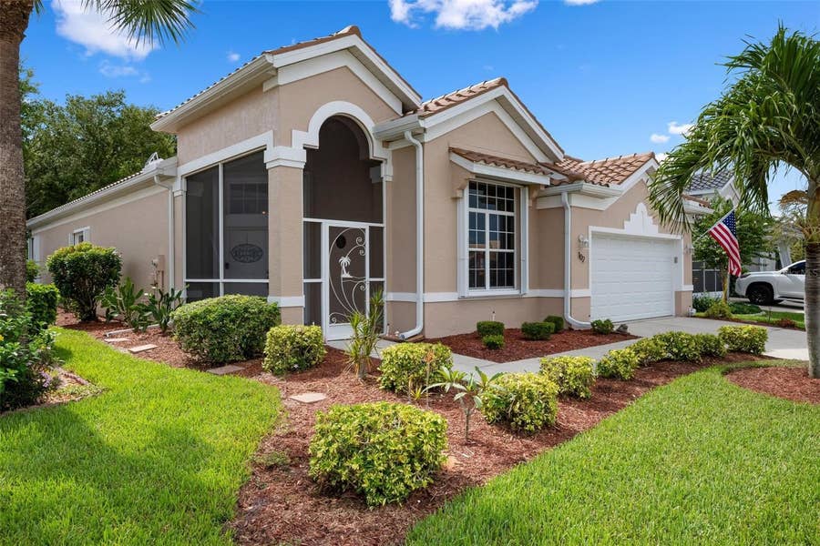 Property photo for 102 BRAEMAR AVENUE, Venice, FL